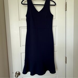 Banana Republic Timeless Navy Sleeveless V-Neck Sheath Dress Scallop Hem NWOT